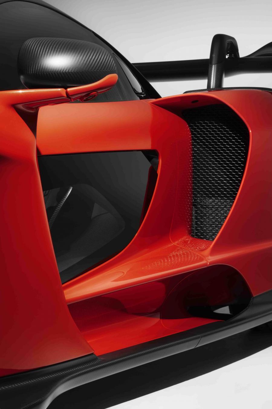 Детали экстерьера McLaren Senna (P15) 2018 года  (фото 18 из 84)